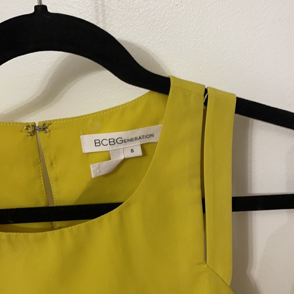 Crop top - Picture 4 of 6